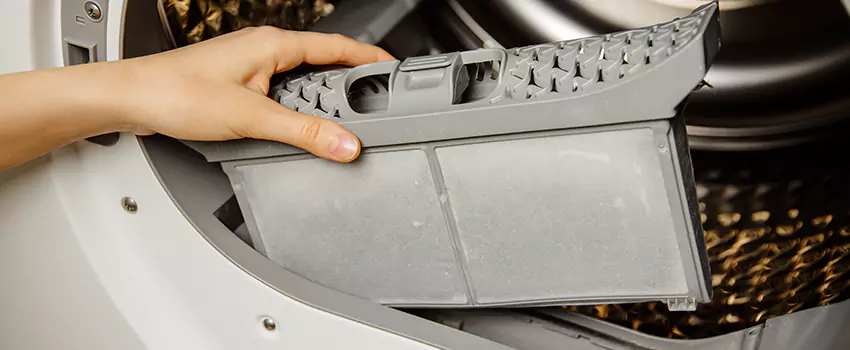 Signs Of A Clogged Dryer Lint Trap in Alsip, Illinois